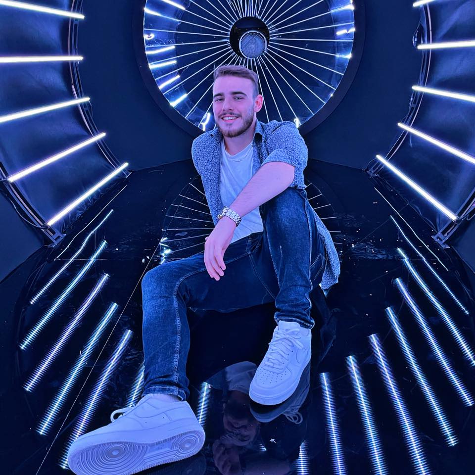 Krystian Ochman ma szansę reprezentować Polskę na Eurowizji we Włoszech - źródło: Fanpage Facebook Krystian Ochman